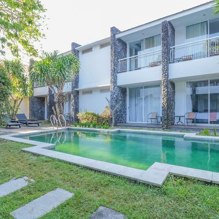 Hotel Oyo Flagship 1472 Astana Pengembak Sanur Exterior foto
