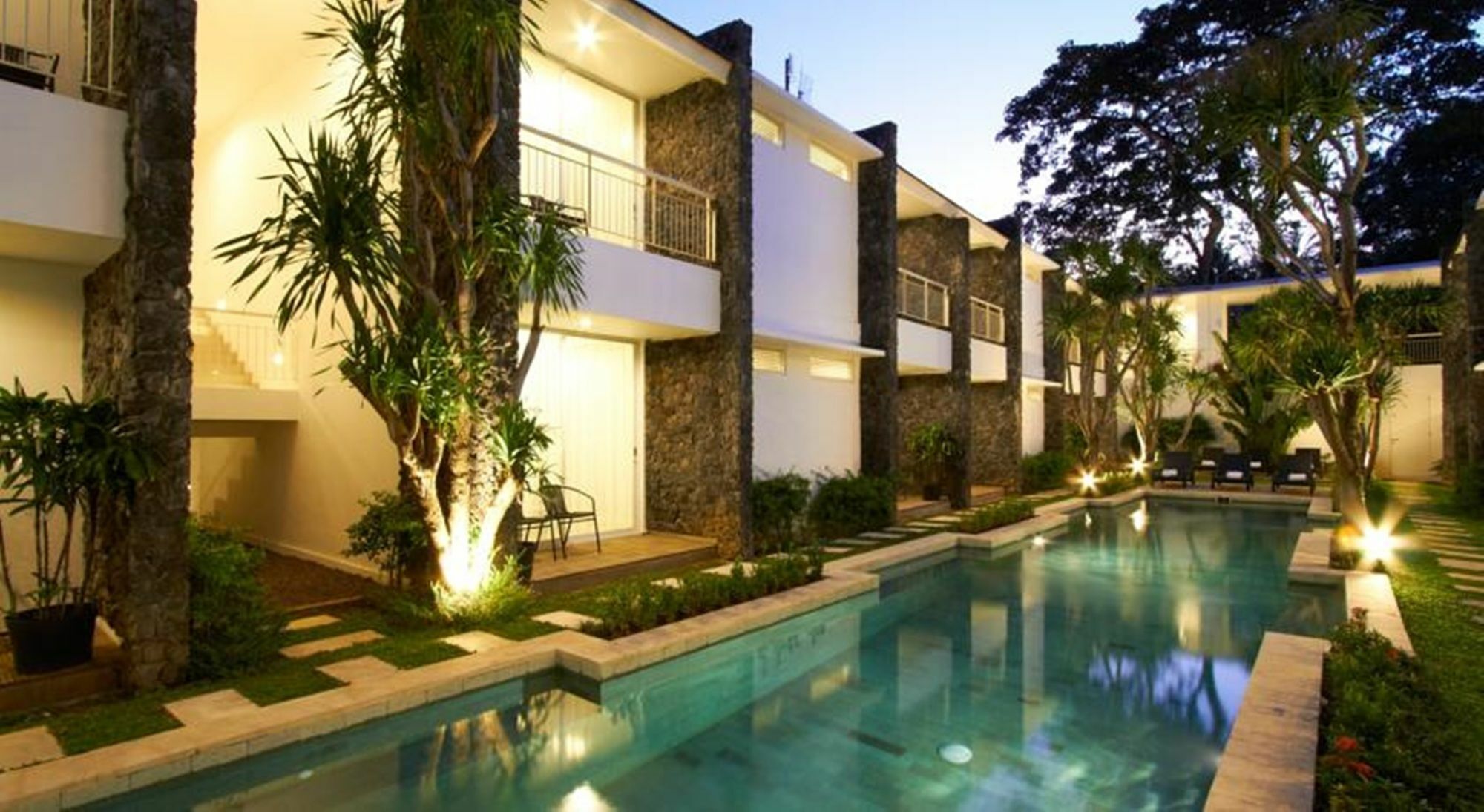 Hotel Oyo Flagship 1472 Astana Pengembak Sanur Exterior foto